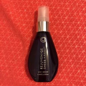 Monat Rejuvenique Sheer Shine Mist